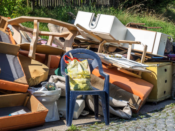 Best Commercial Cleanout Services  in Holyoke, MA